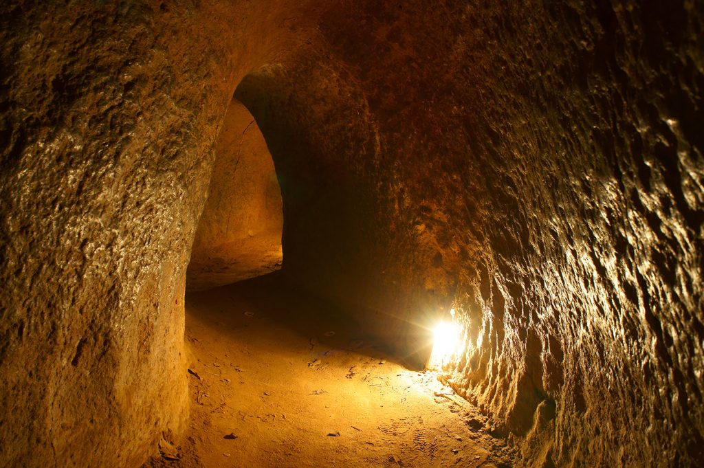 Landausflug zu Vietkong Tunneln