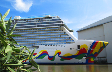 Die Norwegian Encore, Norwegian Cruise Line, in der Meyer Werft in Papenburg