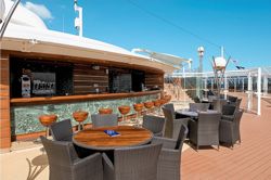 msc_yacht_club_the_one_pool_3